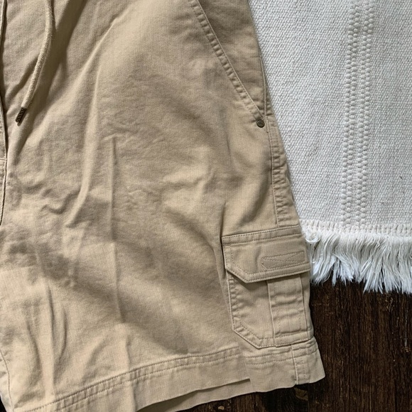 Cargo Shorts - Picture 2 of 5